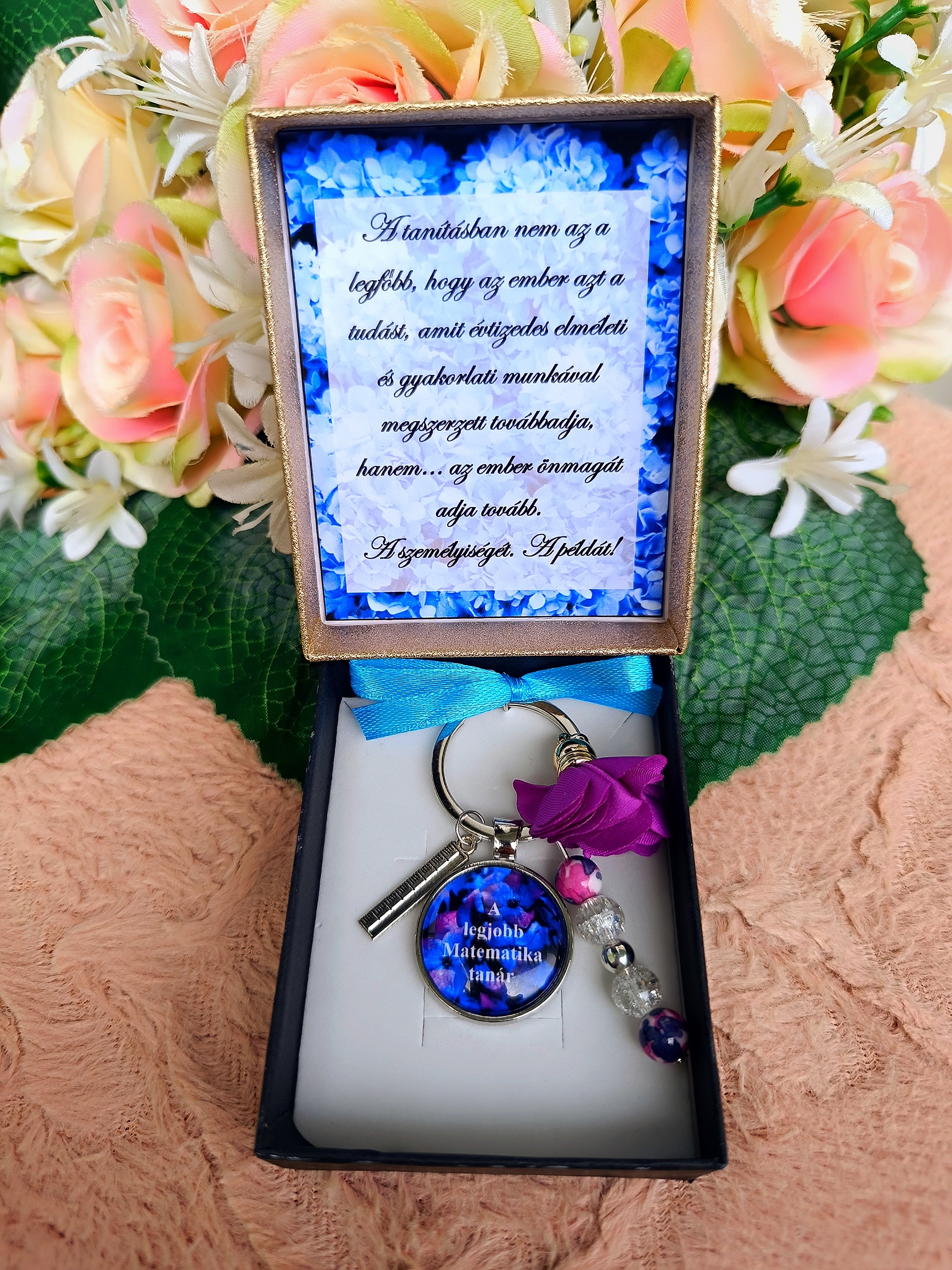 Ajándék tanár kék hortenzia kulcstartó